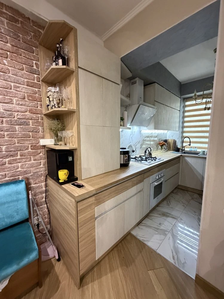 3-bedroom apartment 77 sq m with land and garage in