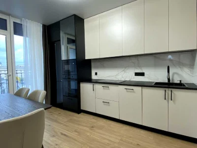 Apartment. Ivano-Frankivsk, Belvederska st.