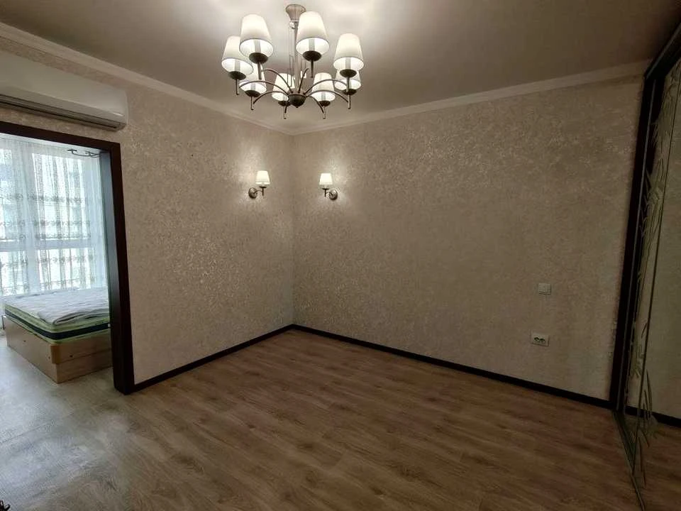 Квартира. Харьков, Рогатинская Левада, ул.
