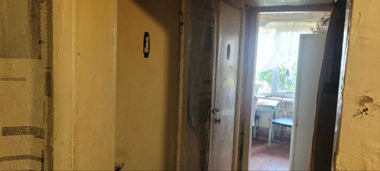 For Sale: 3-room apartment near Alexandrovsky Park, near the ХТЗ and Indushrial metro stations