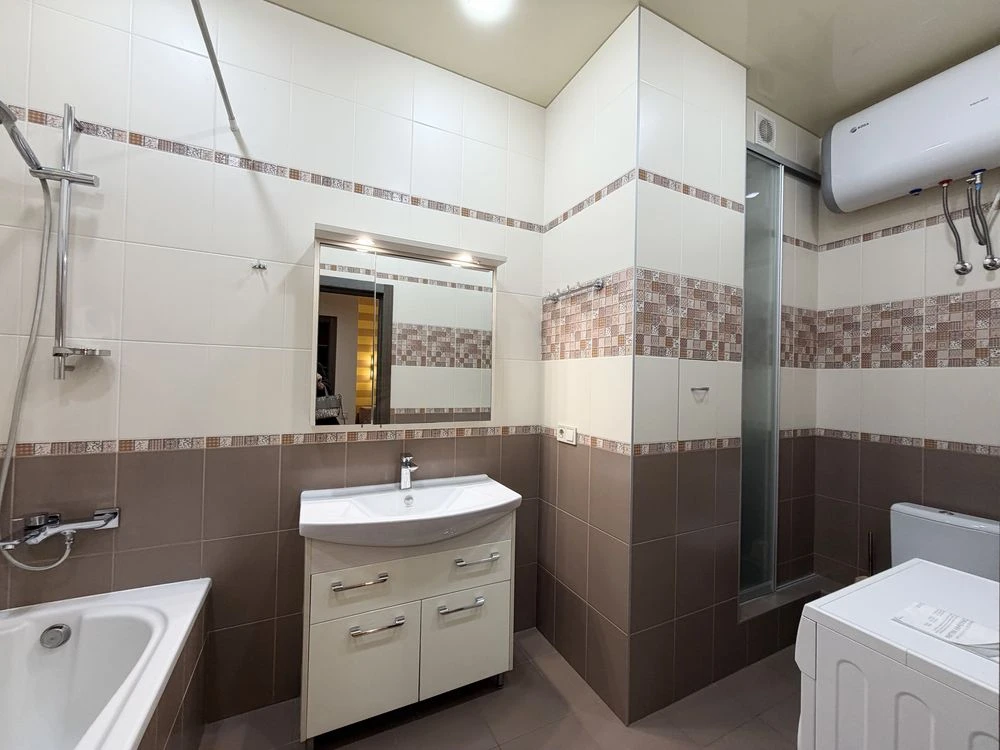 Современная квартира в новостройке 43 м2. Таирово Кадорр