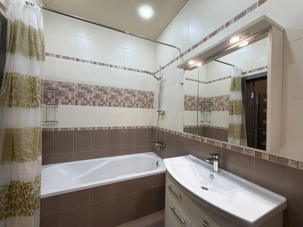 Современная квартира в новостройке 43 м2. Таирово Кадорр