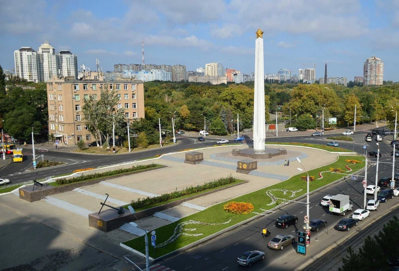 Большая новая квартира в ЖК Родос 50 кв.метров, большой балк