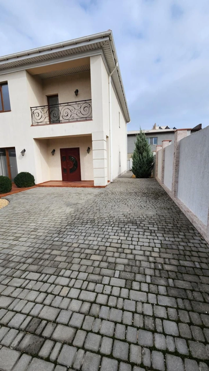 Sale of a NEW HOUSE in Soivion, 170 m², 4 bedrooms