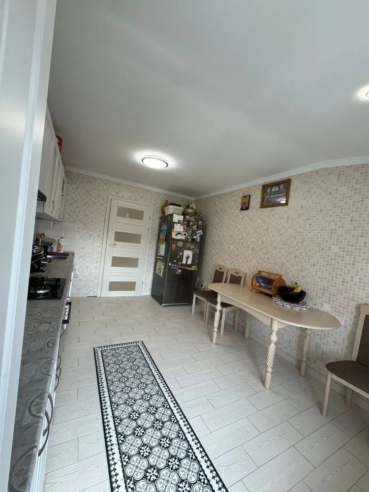 Sale of the cheapest 3-room apartment with renovation in a new building!