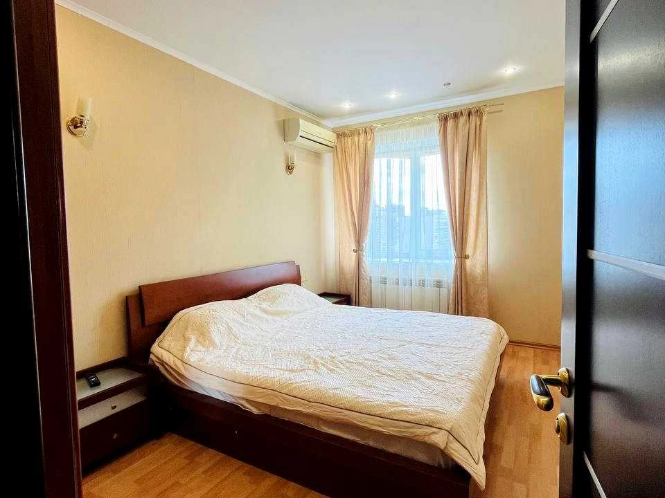 Квартира. Київ, Антоновича вул.