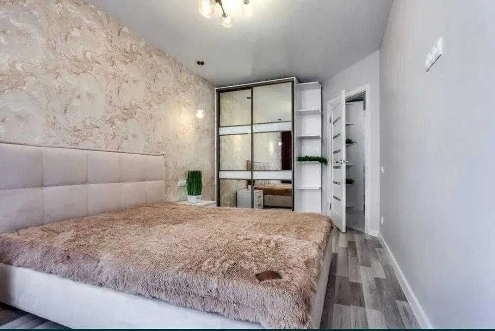 Продаж 1к квартири РЕМОНТ 7/10 этаж 41/28/13 м² ЖК Avalon Zelena