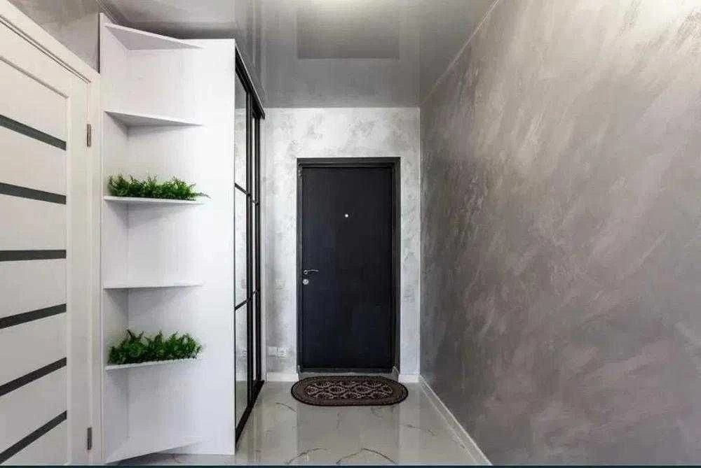 Продаж 1к квартири РЕМОНТ 7/10 этаж 41/28/13 м² ЖК Avalon Zelena