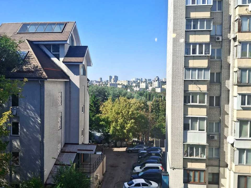 Квартира. Київ, Тополева вул.