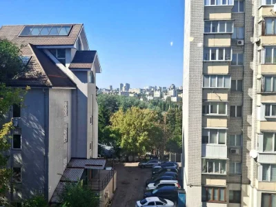 Квартира. Київ, Тополева вул.