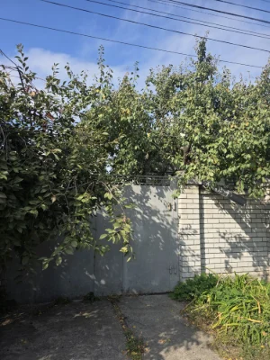 Свій двір, гараж, будинок 69 кв2