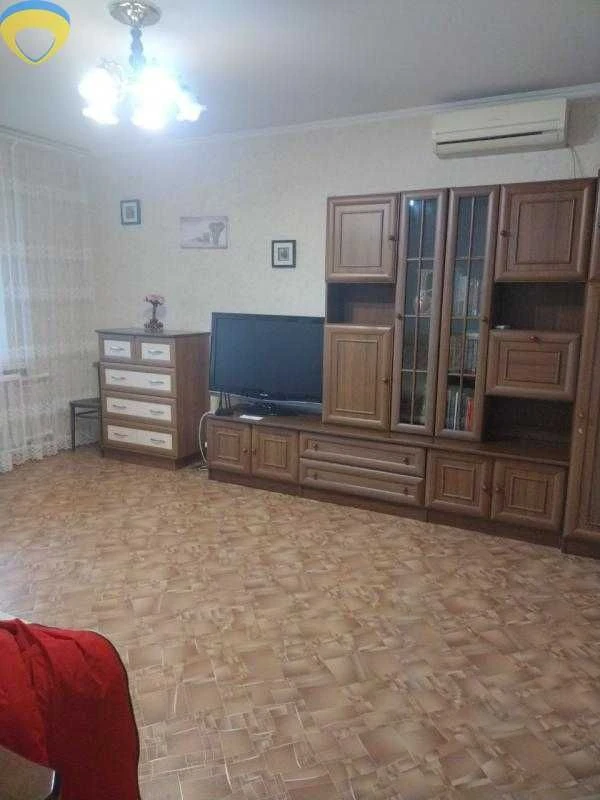 Продам двухкомнатную квартиру возле областной больницы!