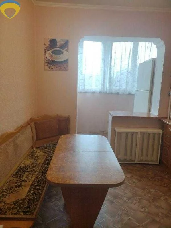 Продам двухкомнатную квартиру возле областной больницы!