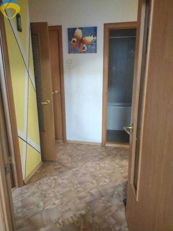 Продам двухкомнатную квартиру возле областной больницы!