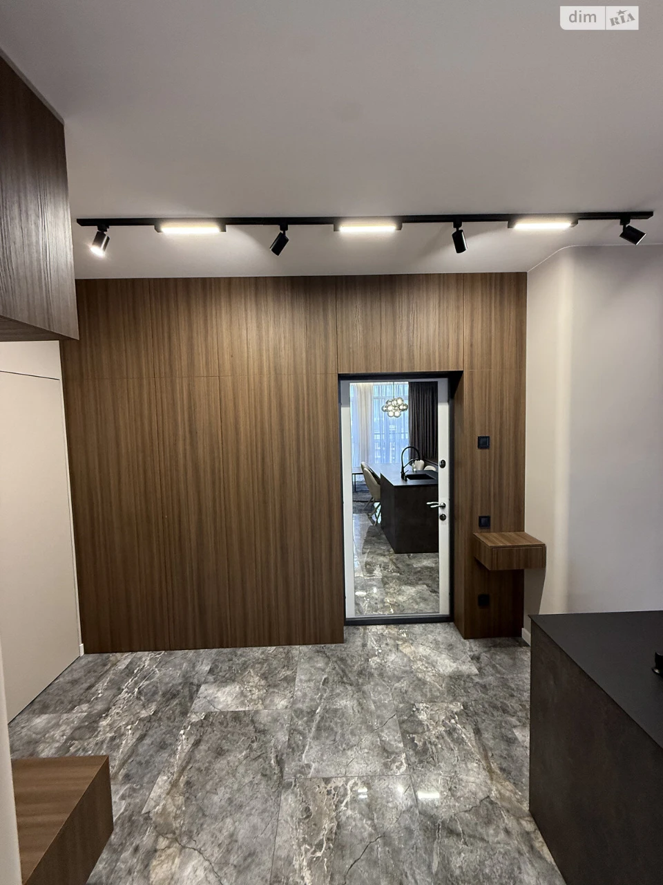 Sale of Apartment in Holosko