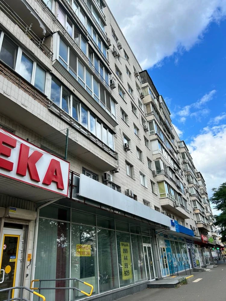 продаж квартири на Чоколівському бульварі будинок 19 міста К