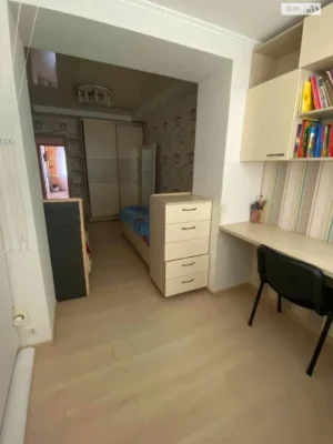 Продажа Квартиры Тополя-3