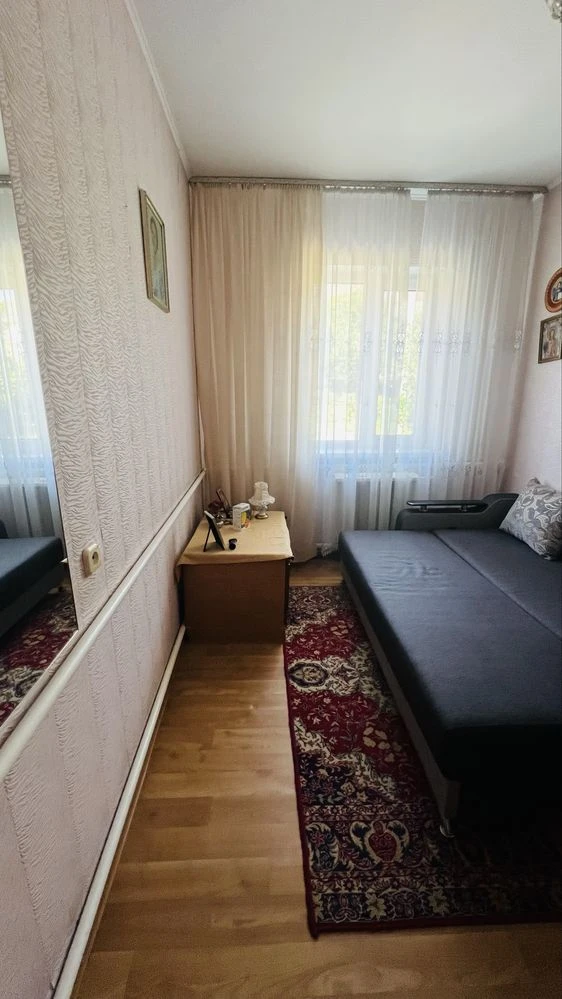 Часть дома + времянка + гараж!