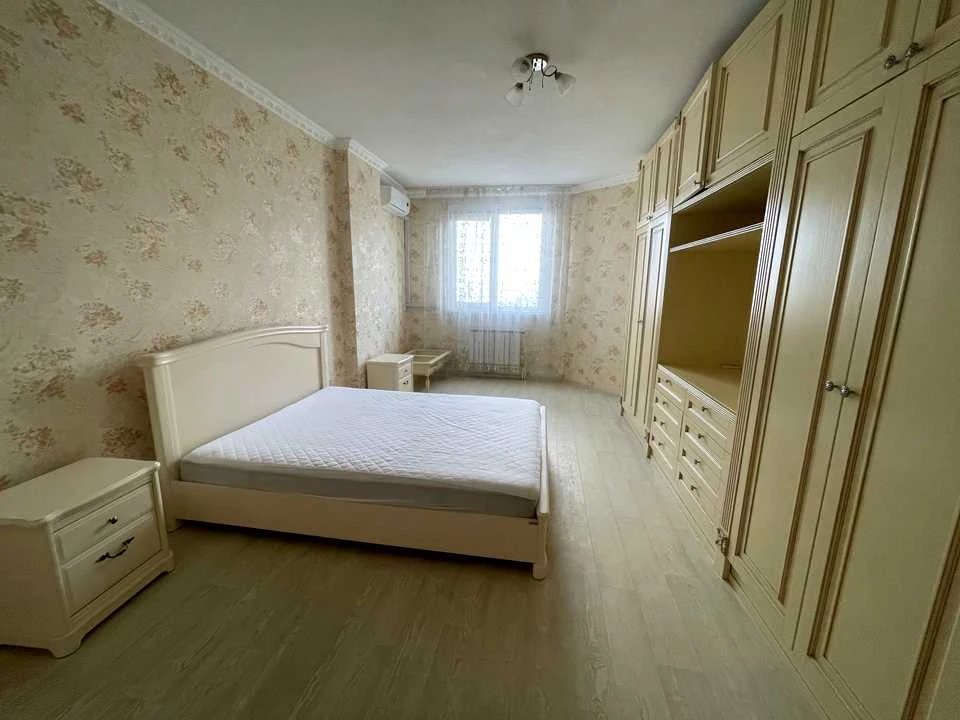 Квартира. Київ, Вадима Гетьмана вул.