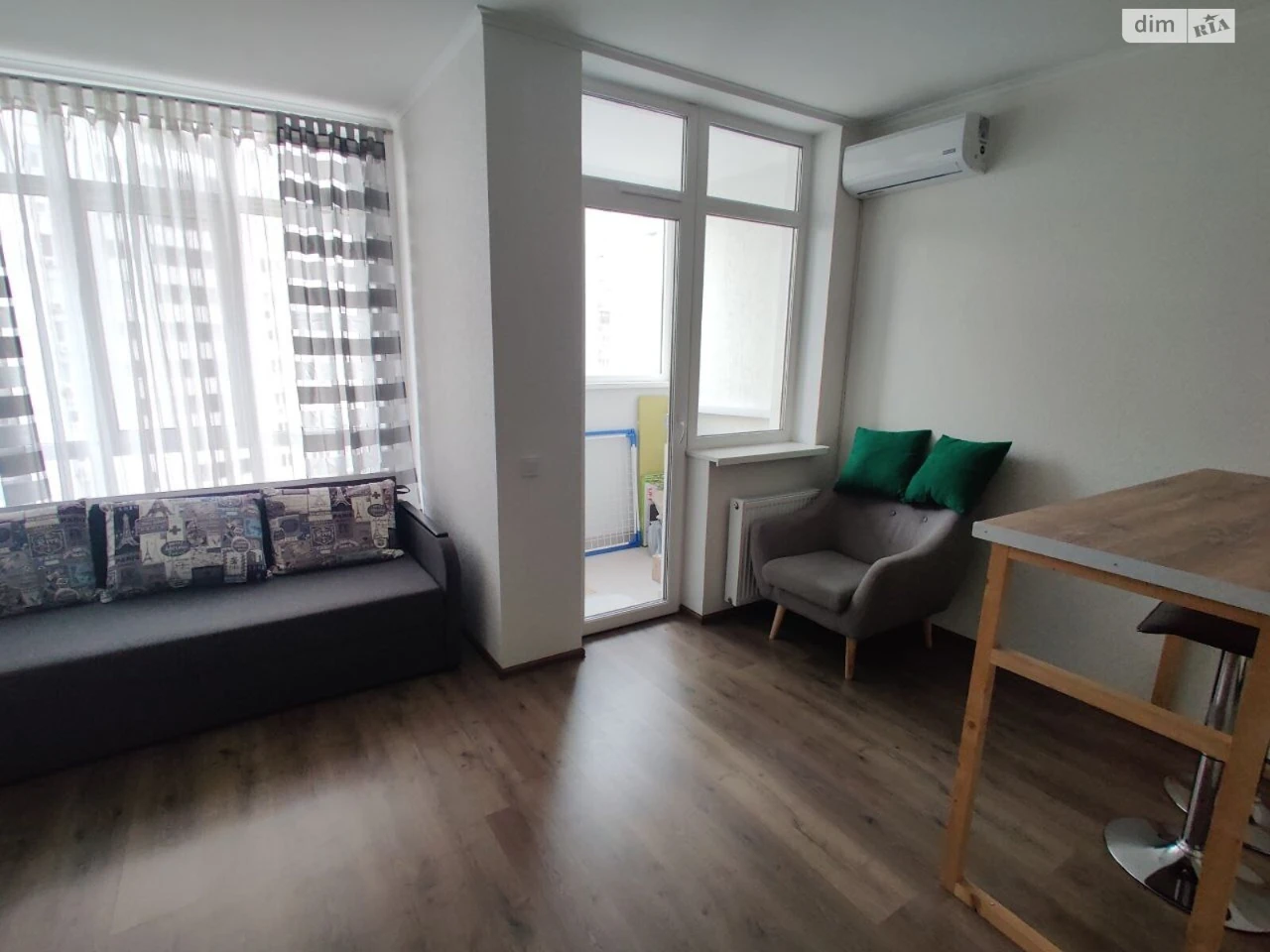Long-Term Rental Apartment, Poznyaky