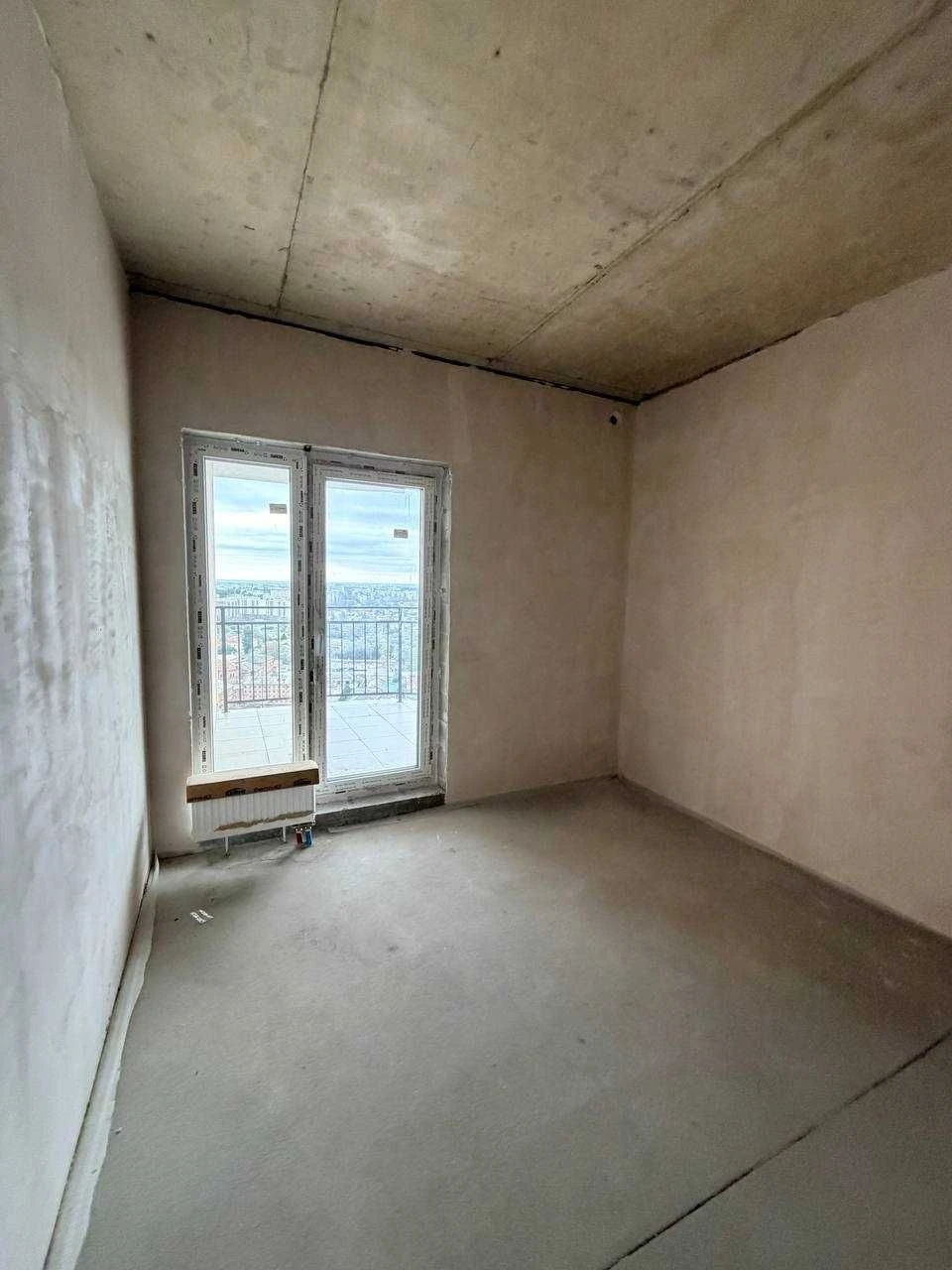 Apartment for sale: 3 bedrooms at 68 Pearl Street