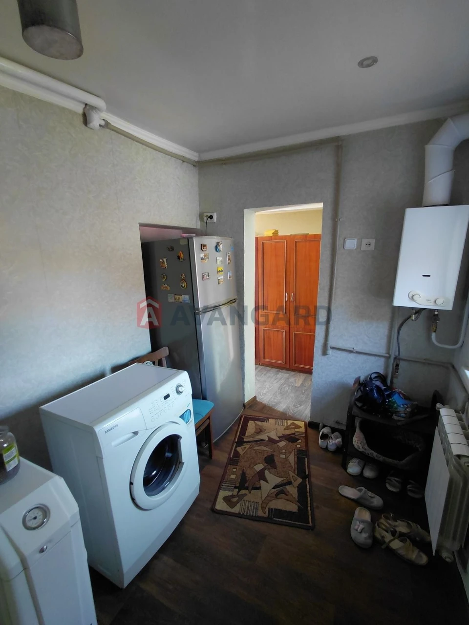Уютный дом 50 м² с удобствами и гаражом.