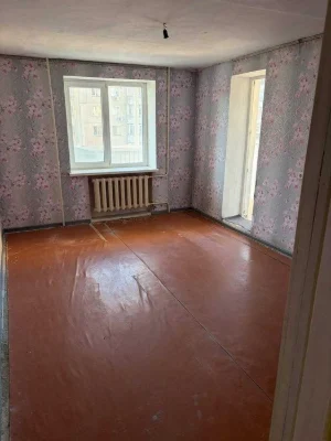 2х комнатная теплая квартира с большим балконом на Бочарова/Се