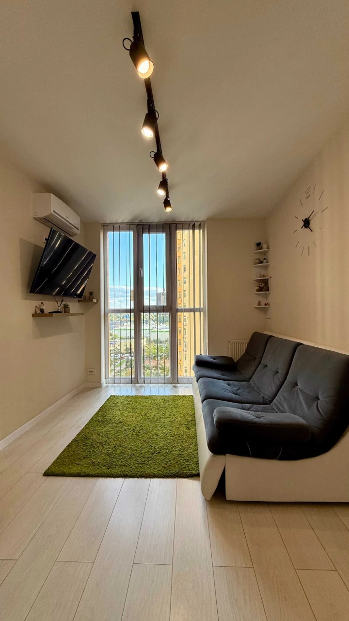 • EURO-DUO apartment for sale in the "Yaskravy" residential complex, Sim'yi Street