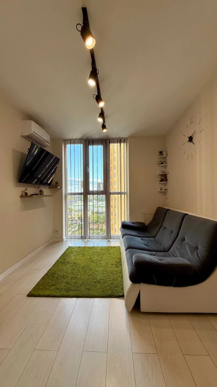 • EURO-DUO apartment for sale in the "Yaskravy" residential complex, Sim'yi Street