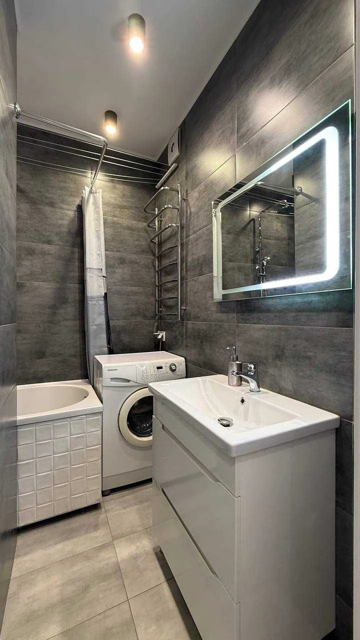 • EURO-DUO apartment for sale in the "Yaskravy" residential complex, Sim'yi Street