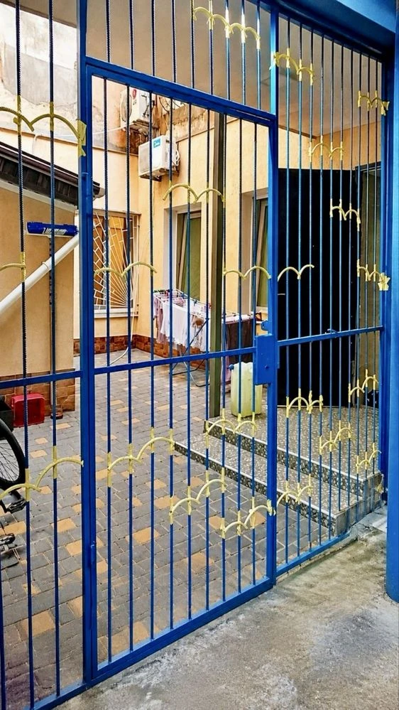 Продам квартиру в Центре с ремонтом и со своим двором
