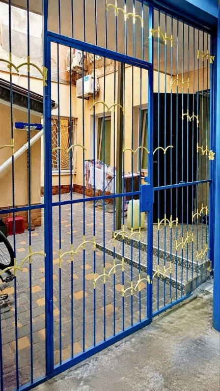 Продам квартиру в Центре с ремонтом и со своим двором