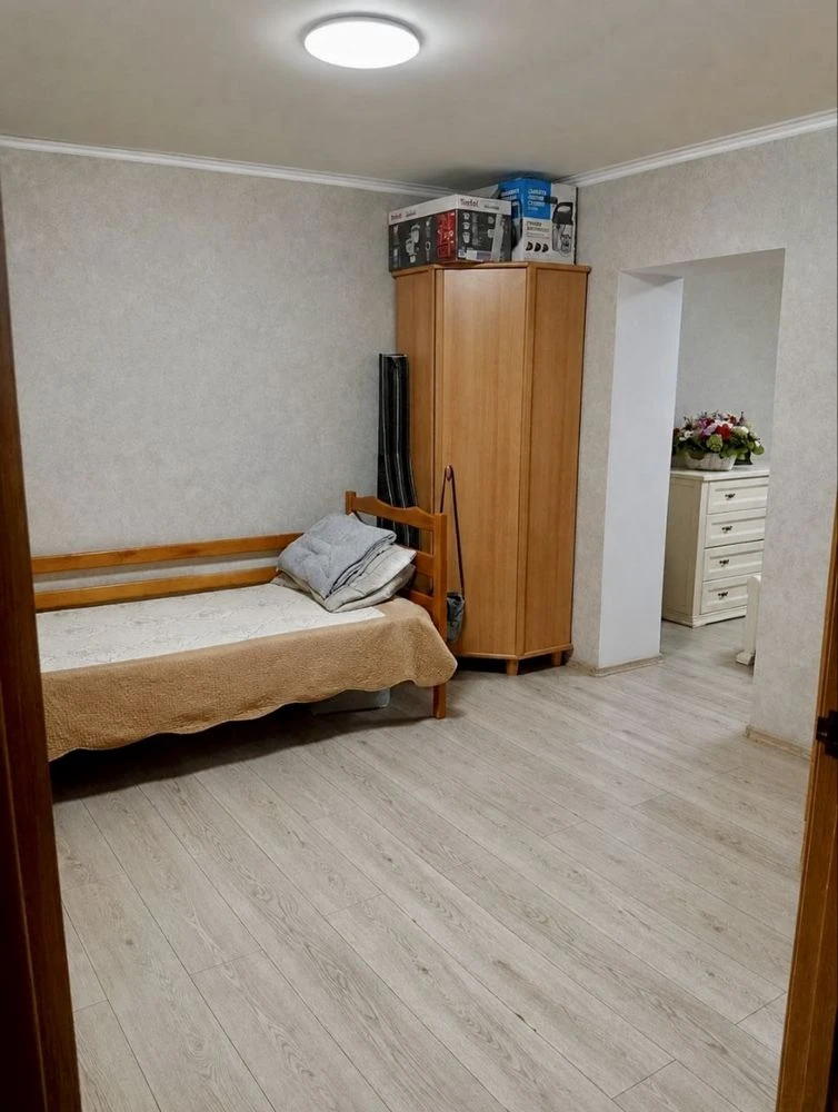 Продам квартиру в Центре с ремонтом и со своим двором