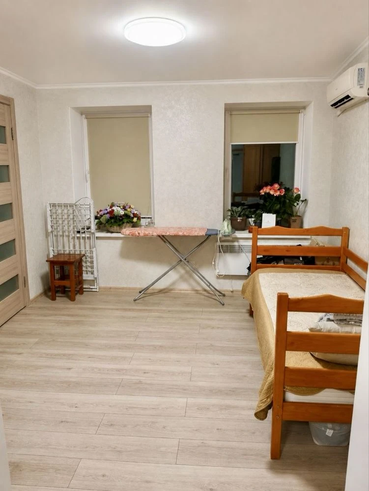 Продам квартиру в Центре с ремонтом и со своим двором