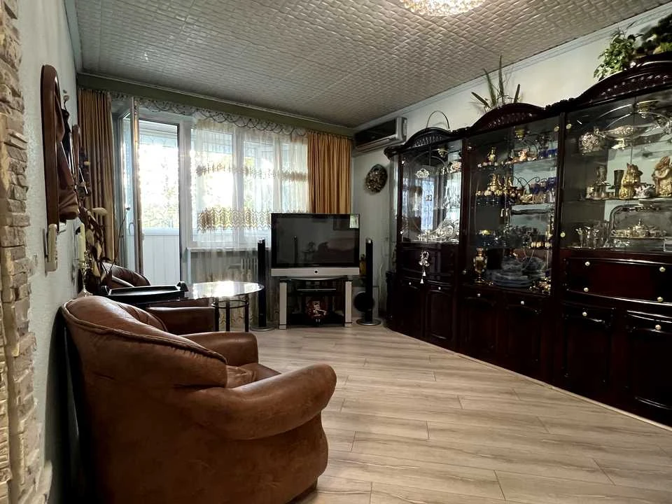 Apartment. Yan Chervonoho Street, Kharkiv.