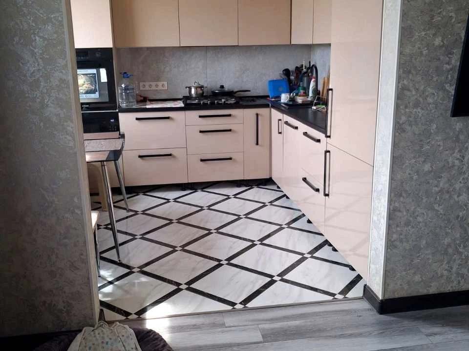 Apartment. Kharkiv, Gvardeytsiv-Shyronintsiv st.