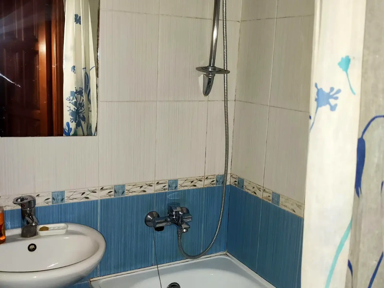 Rent 2-room apartment 50 sq.m. 9th floor