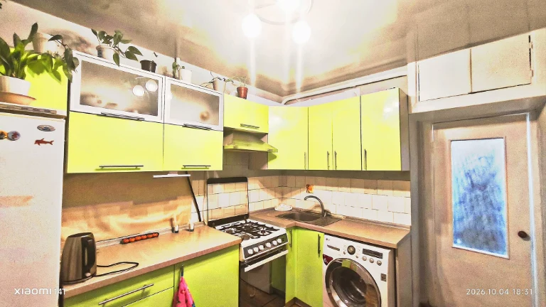 No commission! Cozy 2-room apartment (gas, electricity on one line with hospital)