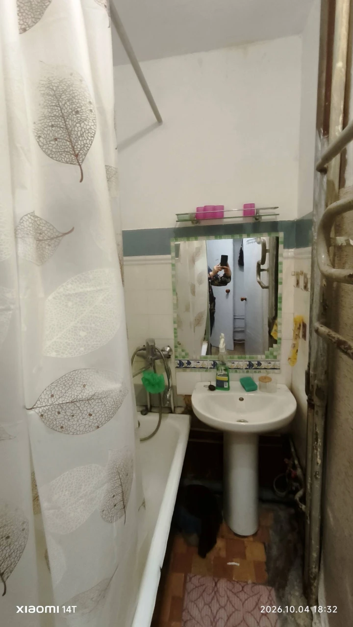No commission! Cozy 2-room apartment (gas, electricity on one line with hospital)