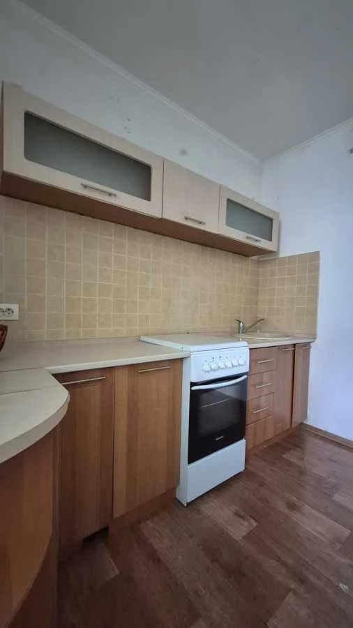Rent a one-bedroom apartment (42 m²) in Kyiv, Dniprovsky district