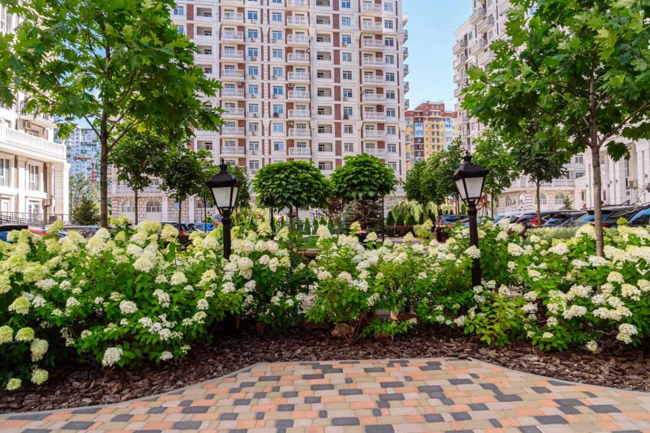 Продается однокомнатная квартира (42 м²) в Киеве, Голосеевский