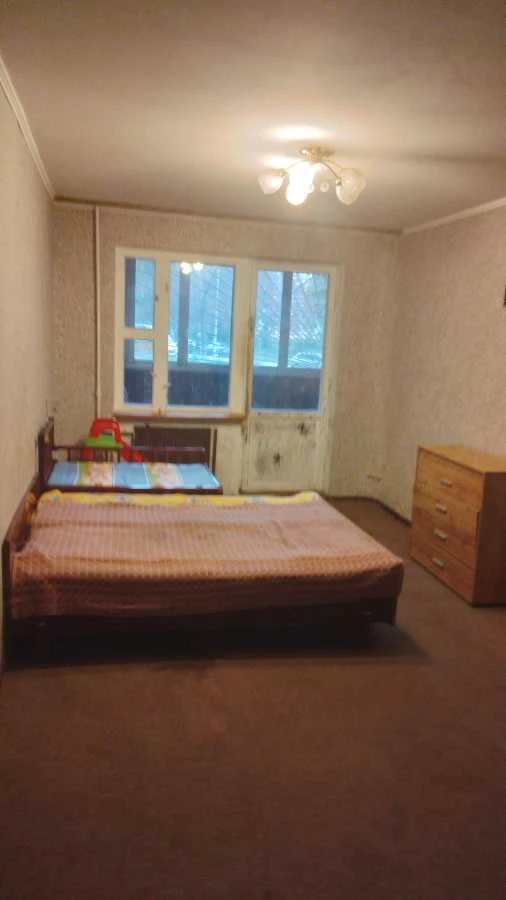 Продається трикімнатна квартира (70 м²) у Києві, Святошинський район