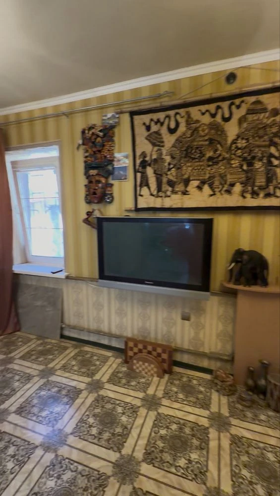 Продається просторий 6-кімнатний будинок 138 м²