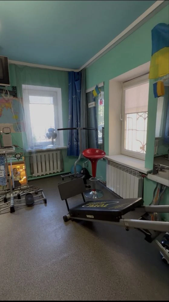 Продається просторий 6-кімнатний будинок 138 м²