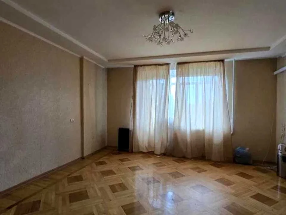 Квартира. Харьков, Деревянка ул.