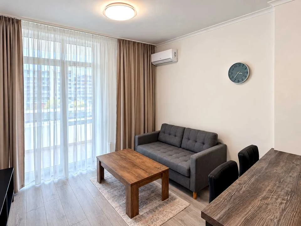 Apartment. Kyiv, Rodyni Kistiakovych St.