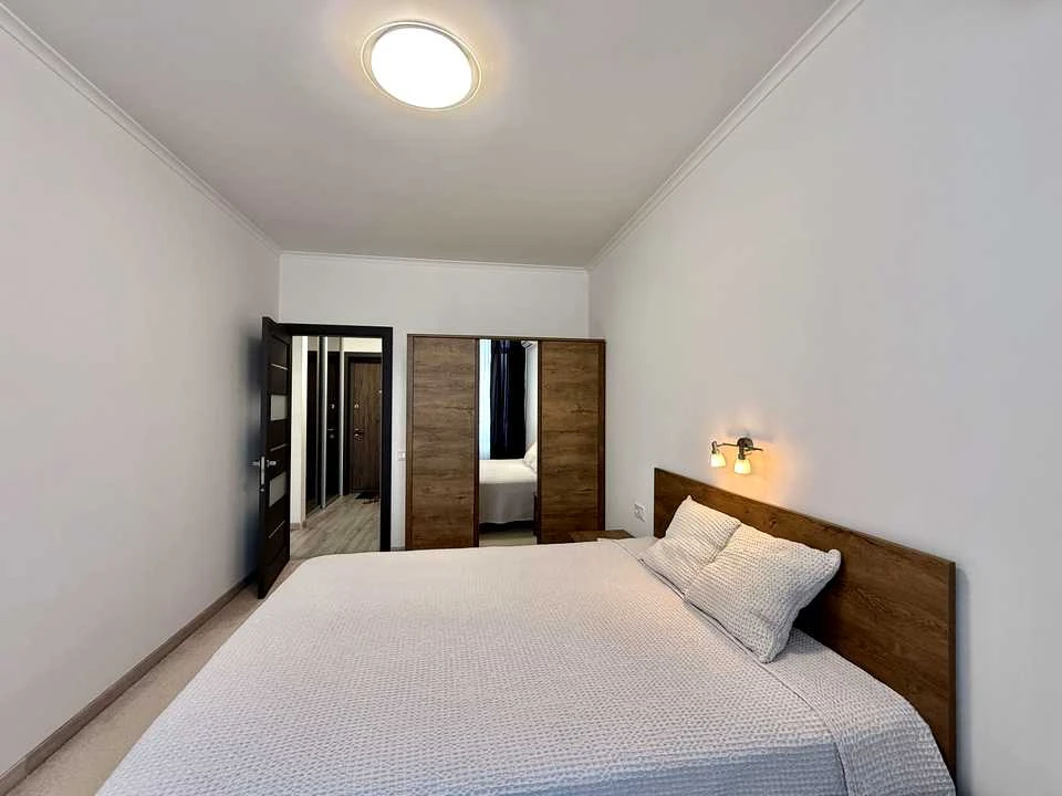 Apartment. Kyiv, Rodyni Kistiakovych St.