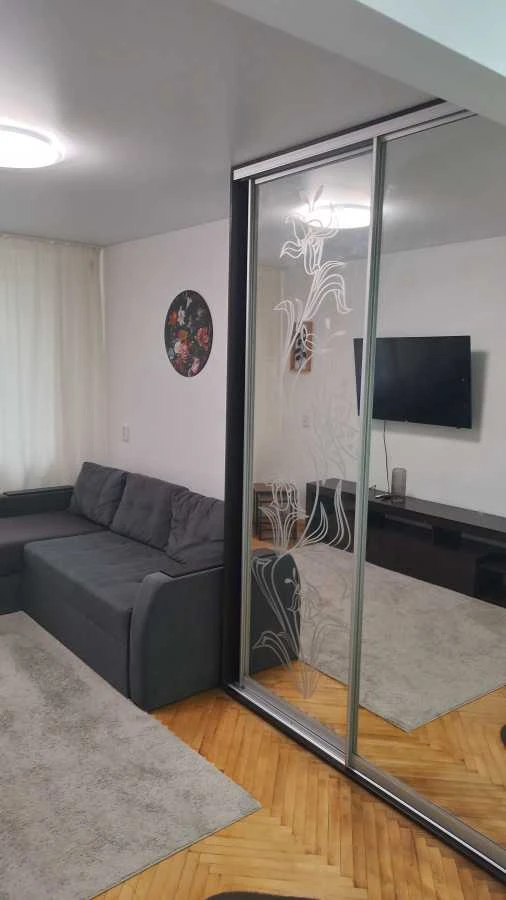 Сдам 3-комнатную квартиру 56 м², Чоколовский бульвар, 29
