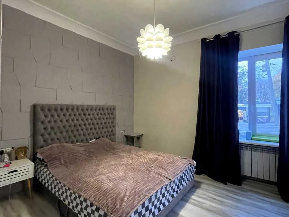 Apartment. Kharkiv, Aerocosmic Avenue