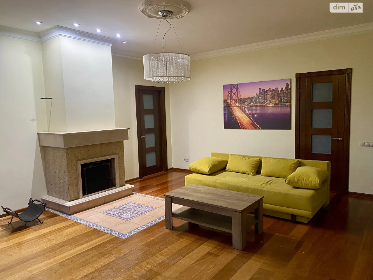 Long-Term Rental Apartment, Zhabky District